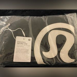 Lululemon Everywhere Belt Bag - BRAND NEW